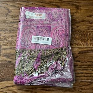 New Paskmina Reversible Paisley Scarf